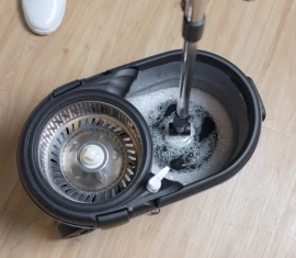 Descubra os equipamentos de limpeza indispensáveis para cada tipo de negócio