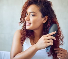 Escova de Cabelo Polvo: Como Usar e Por Quê Ela é Essencial para Cabelos Cacheados?