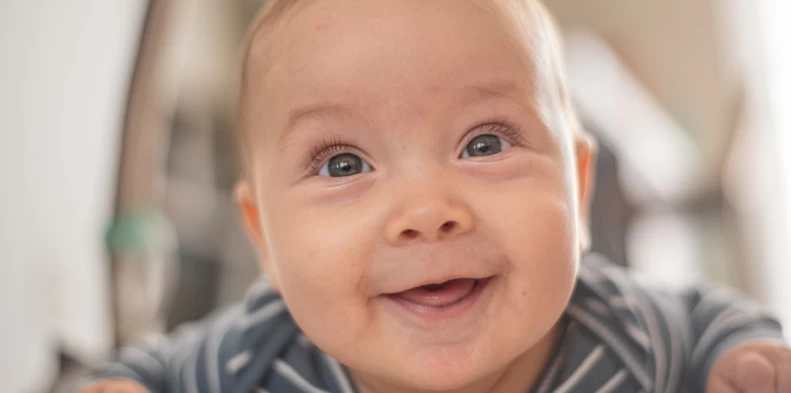 Tudo o que você precisa saber sobre o sapinho na boca do bebê