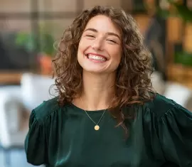 Ao trabalho: penteados fáceis para você esbanjar estilo no ambiente profissional